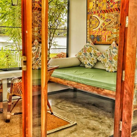 ホテル Vala House チェライ・ビーチ エクステリア 写真