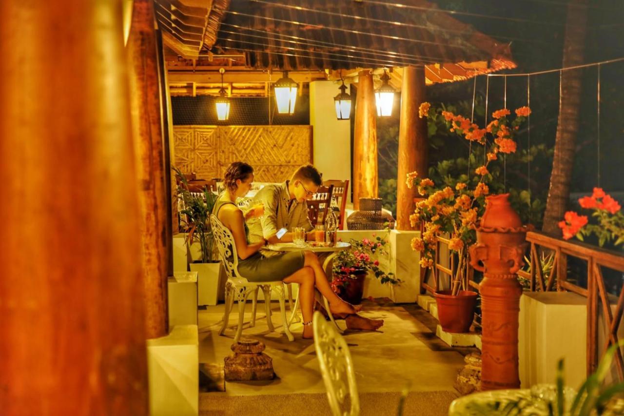 ホテル Vala House チェライ・ビーチ エクステリア 写真